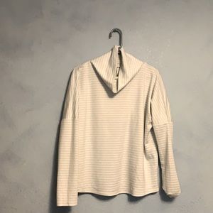 Outsells Big Stripe Mile One Pullover